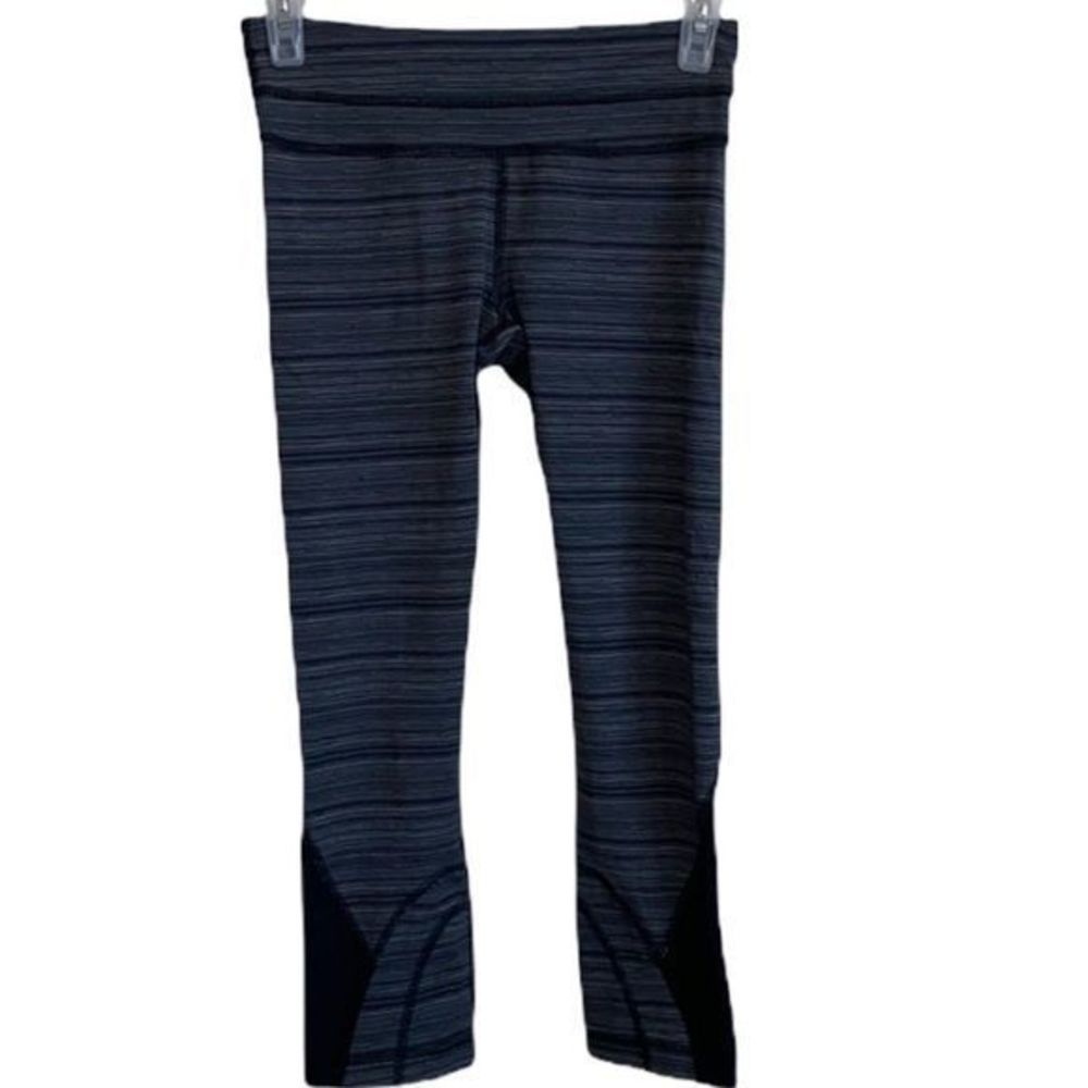 Lululemon‎ athletica women’s Run Inspire Crop II with mesh leggings size 4